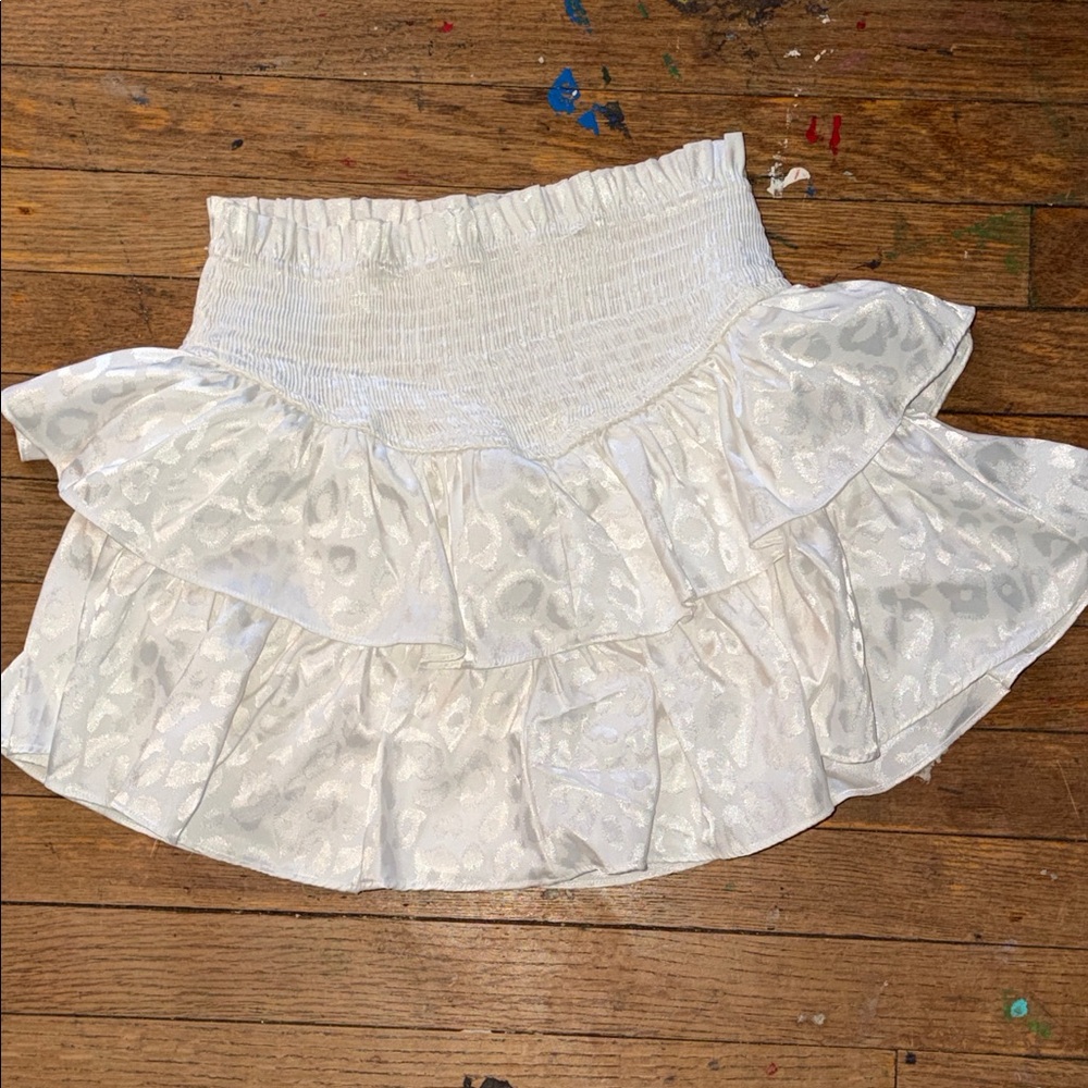 eesome White Smocked Ruffle Skort